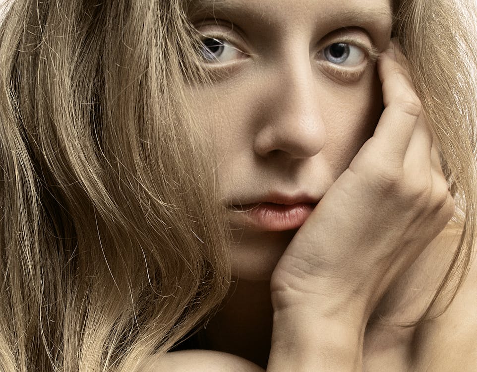 Beauty Unfiltered: How New Trends Are Redefining Standards and Empowering Confidence